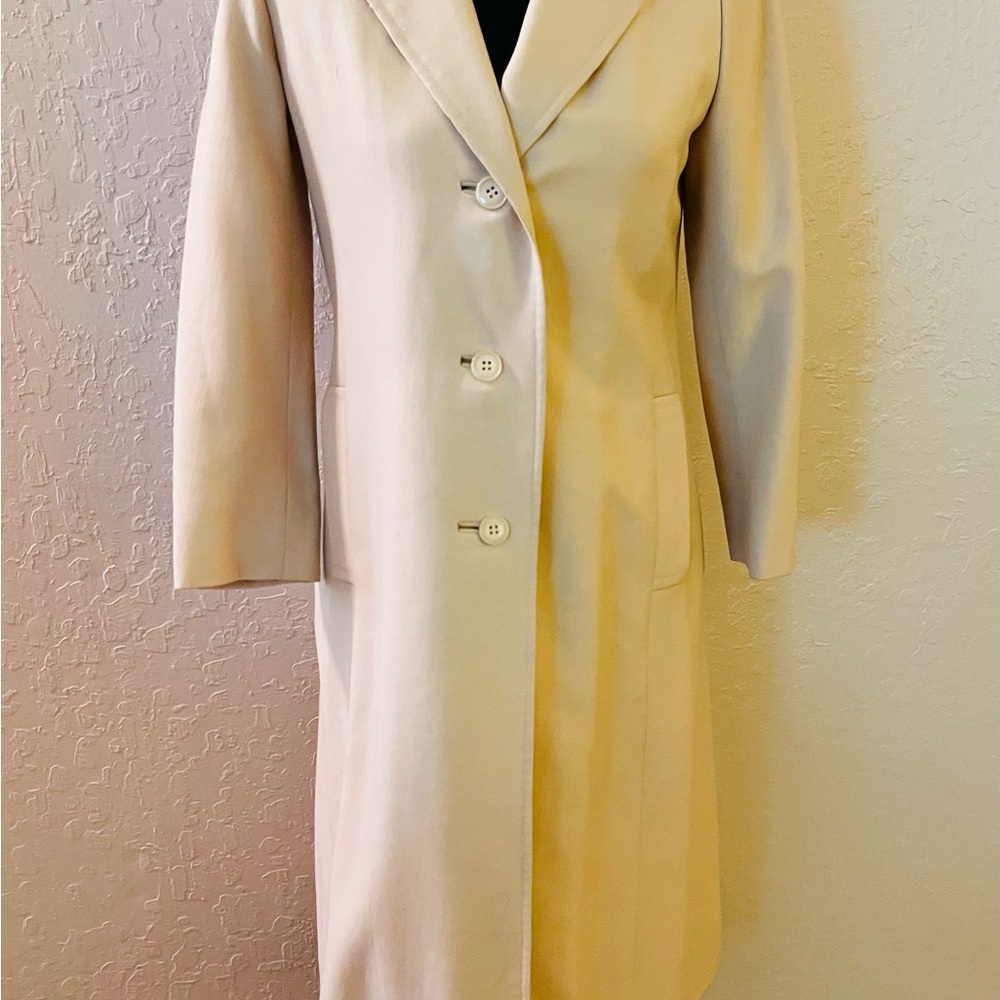 Source Unknown Cream Trench Coat